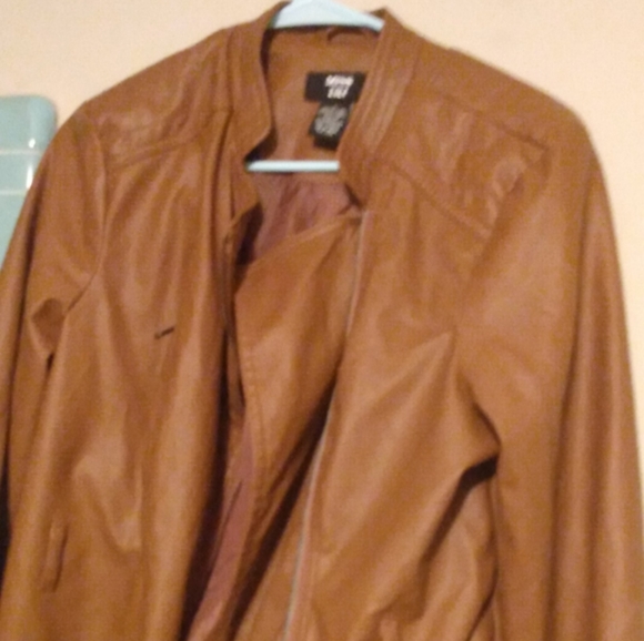 Jacket - Picture 2 of 2